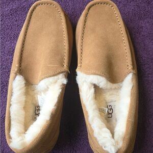 UGG Tan Loafers Slip-Ons Slippers - Never Worn
